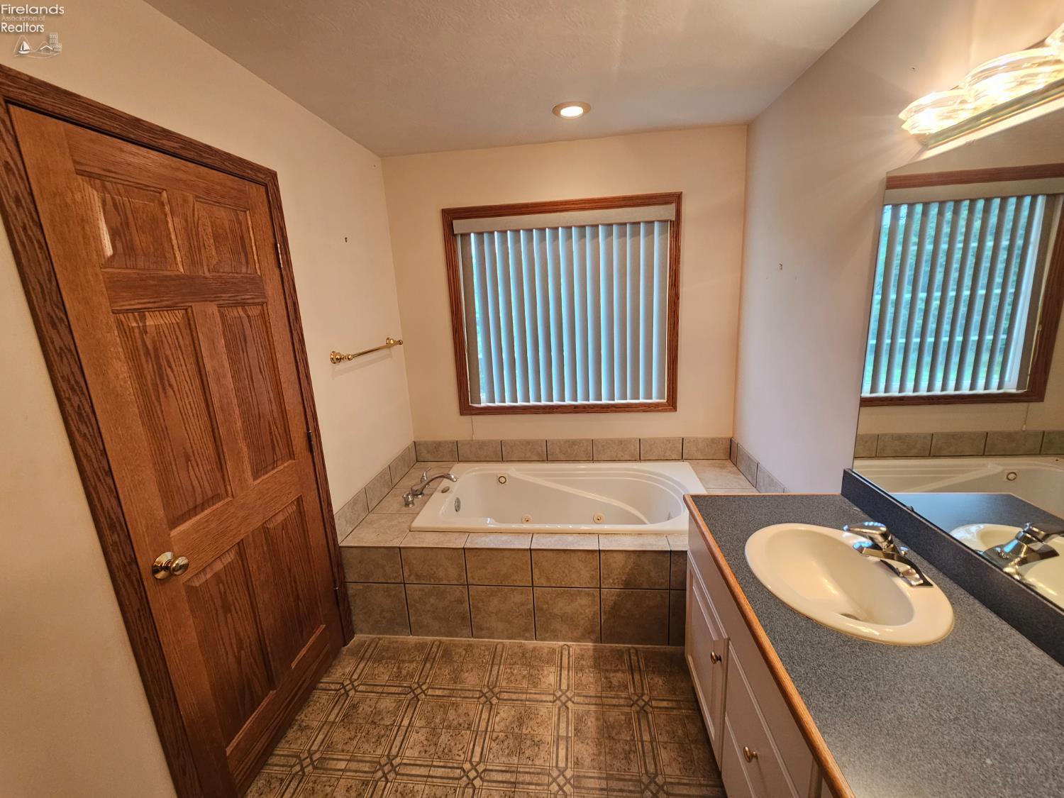 100 Parkview Place Pl, Bellevue, Texas image 29
