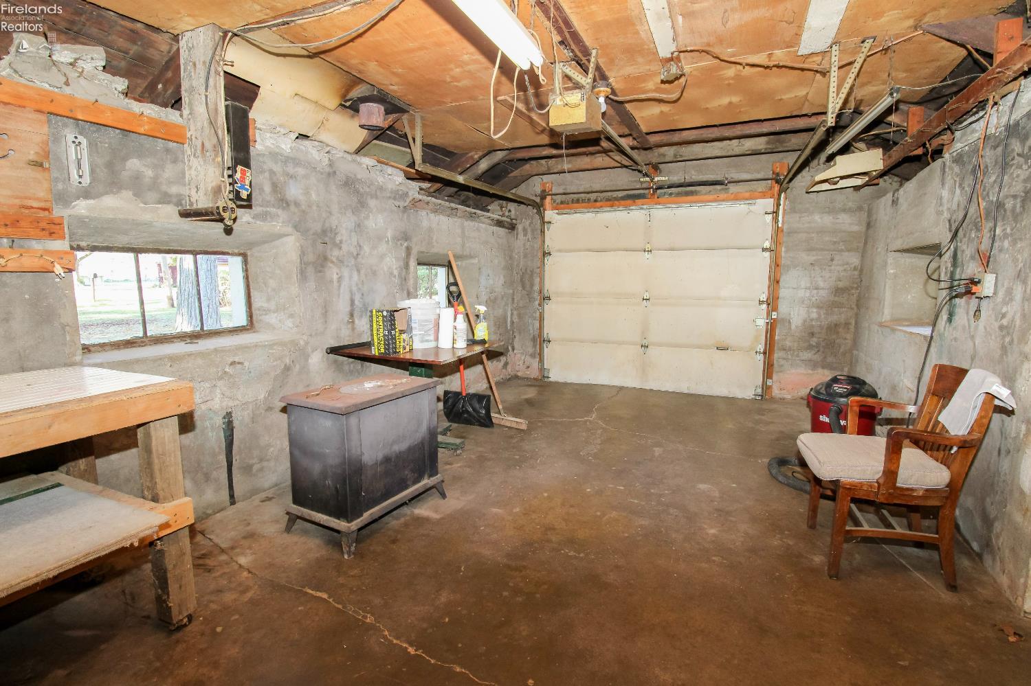 Sandusky, Ohio 44870, United States, 4 Bedrooms Bedrooms, ,1 BathroomBathrooms,Residential,Coming Soon,219443