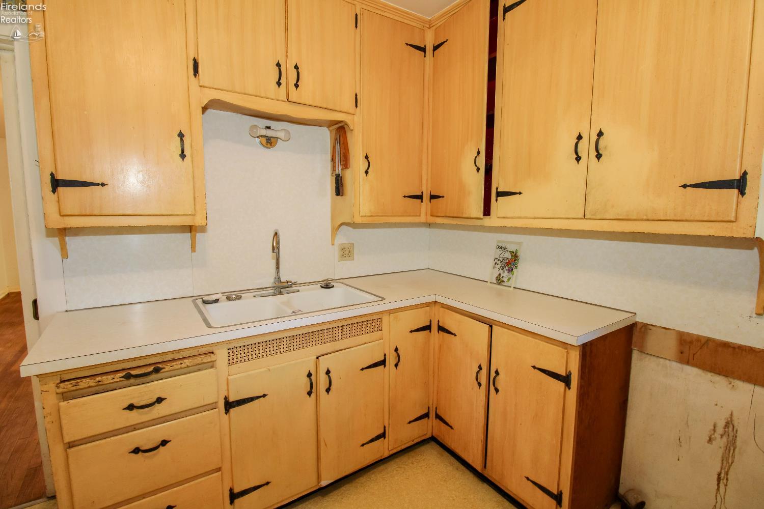 Sandusky, Ohio 44870, United States, 4 Bedrooms Bedrooms, ,1 BathroomBathrooms,Residential,Coming Soon,219443