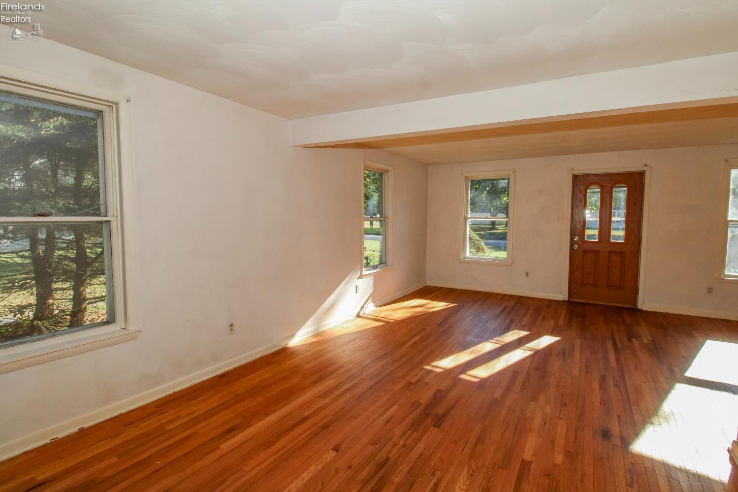 Sandusky, Ohio 44870, United States, 4 Bedrooms Bedrooms, ,1 BathroomBathrooms,Residential,Coming Soon,219443