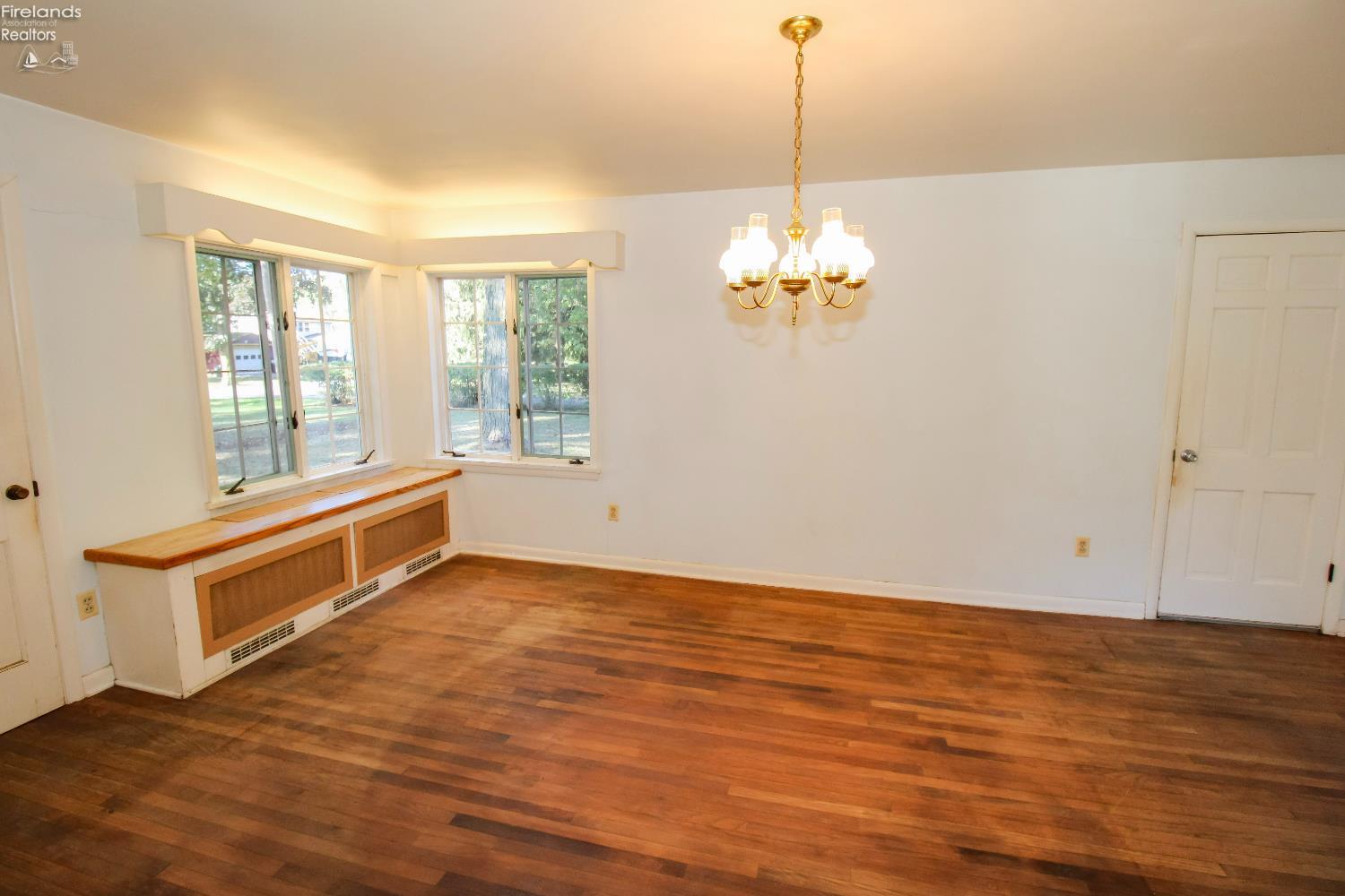 Sandusky, Ohio 44870, United States, 4 Bedrooms Bedrooms, ,1 BathroomBathrooms,Residential,Coming Soon,219443