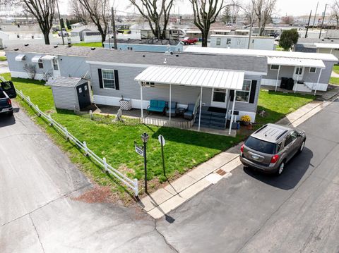 Mobile Home For Sale - 1451 Oak Harbor Rd #32a Rd<br/> Fremont, OH 43420