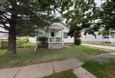 Photo for 118 E 5th Street