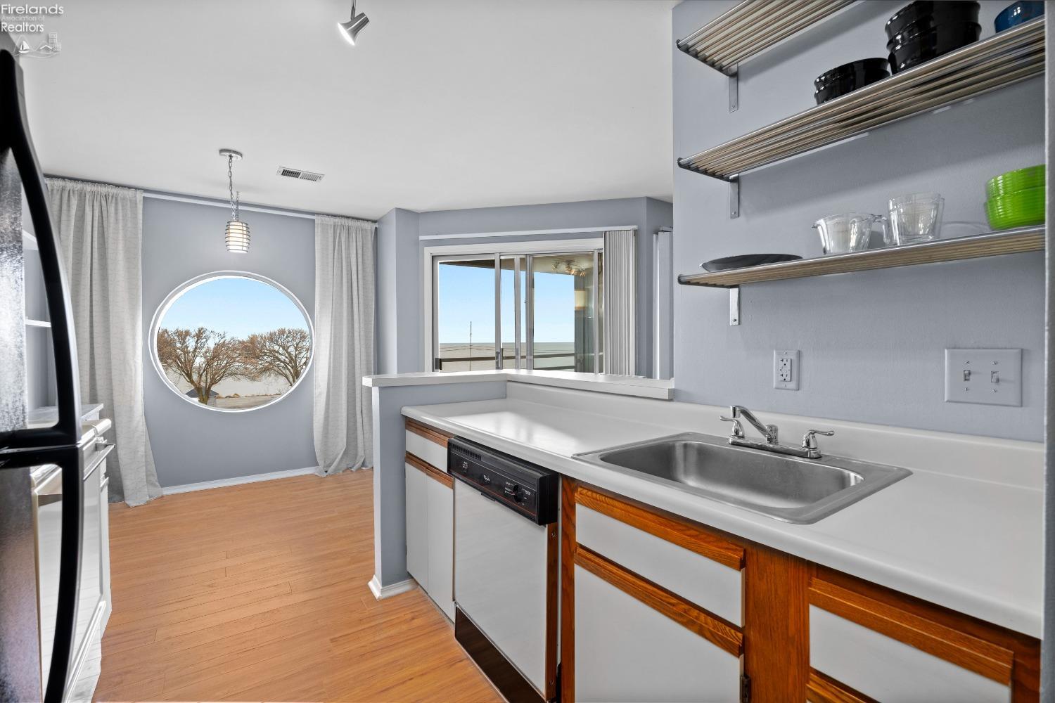 222 Clinton Reef Drive, Port Clinton, Texas image 16