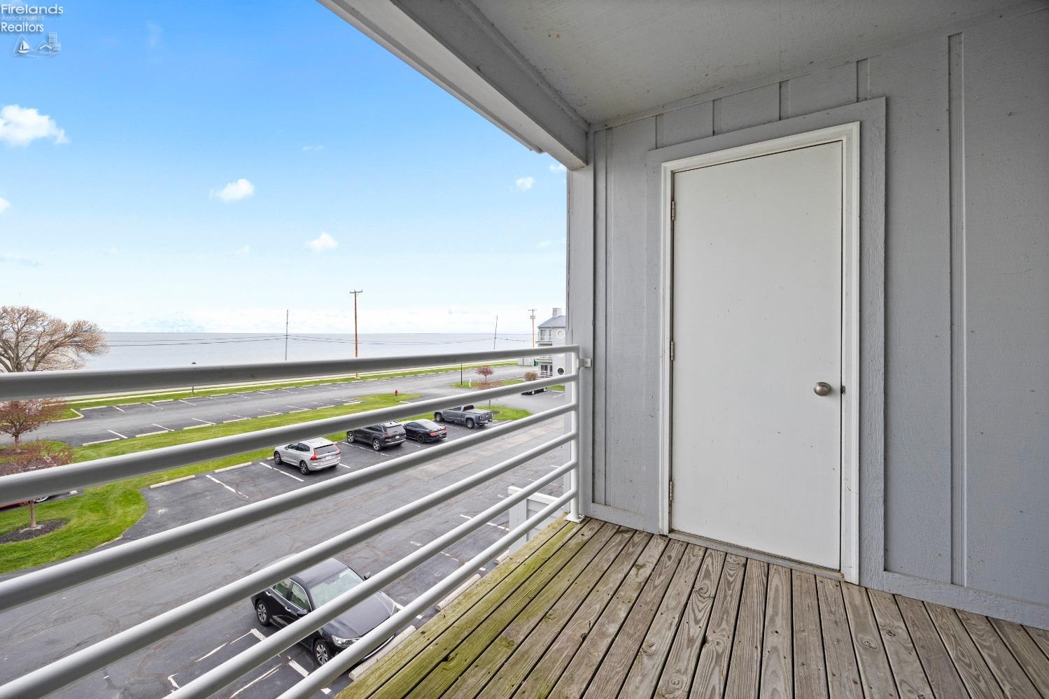 222 Clinton Reef Drive, Port Clinton, Texas image 25