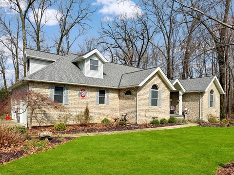 Homes For Sale - 605 Sassafras Drive<br/> Vermilion, OH 44089