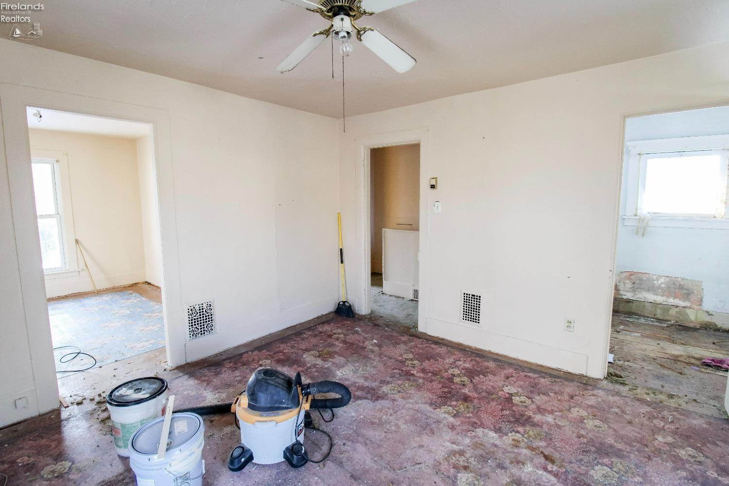 Elyria, Ohio 44035, United States, ,Residential,Active,2519