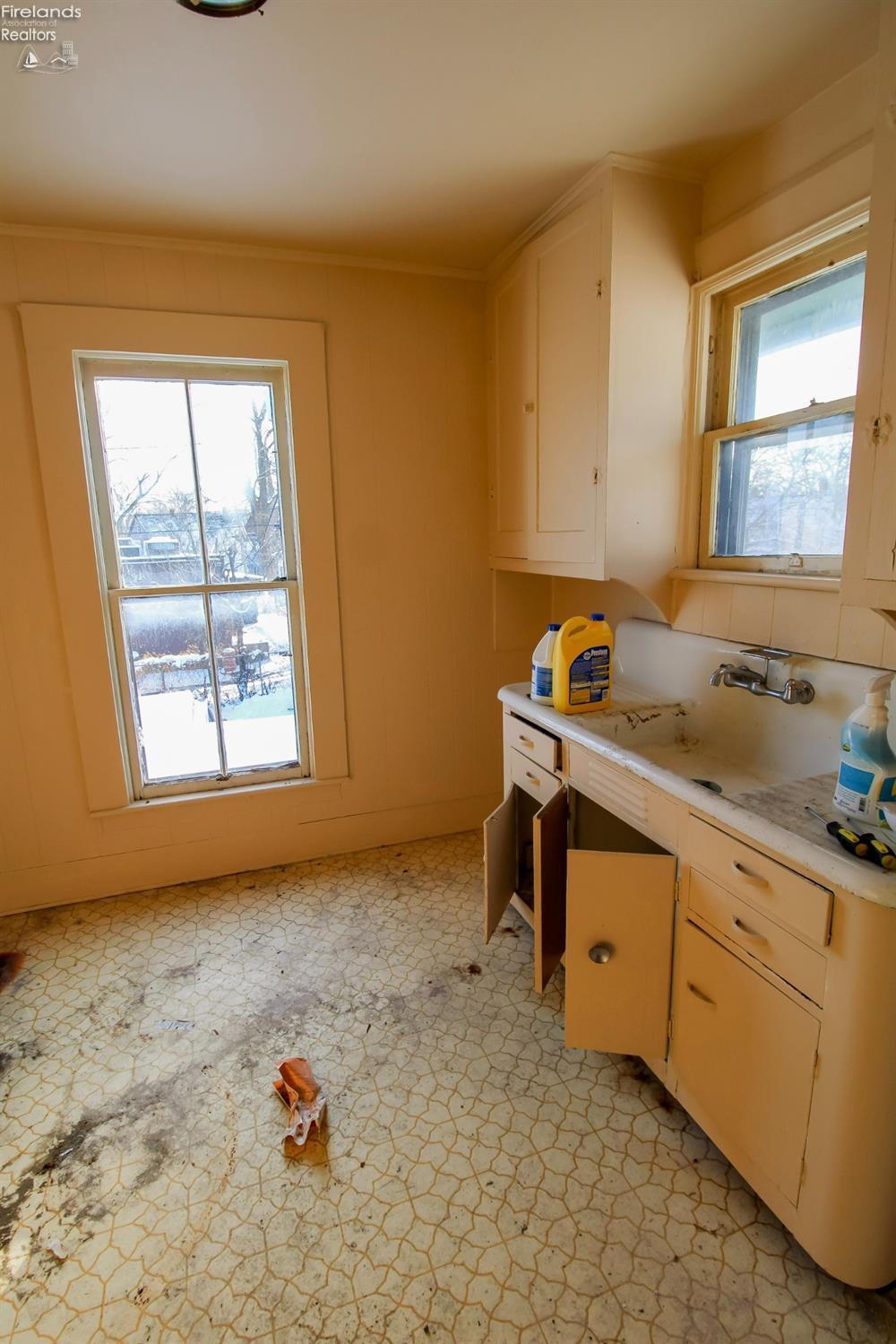 Elyria, Ohio 44035, United States, ,Residential,Active,2519