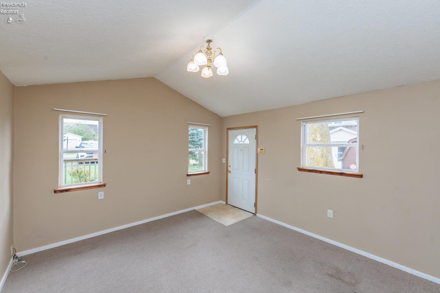 446 Ewa Yea Street, Vermilion, Texas image 3