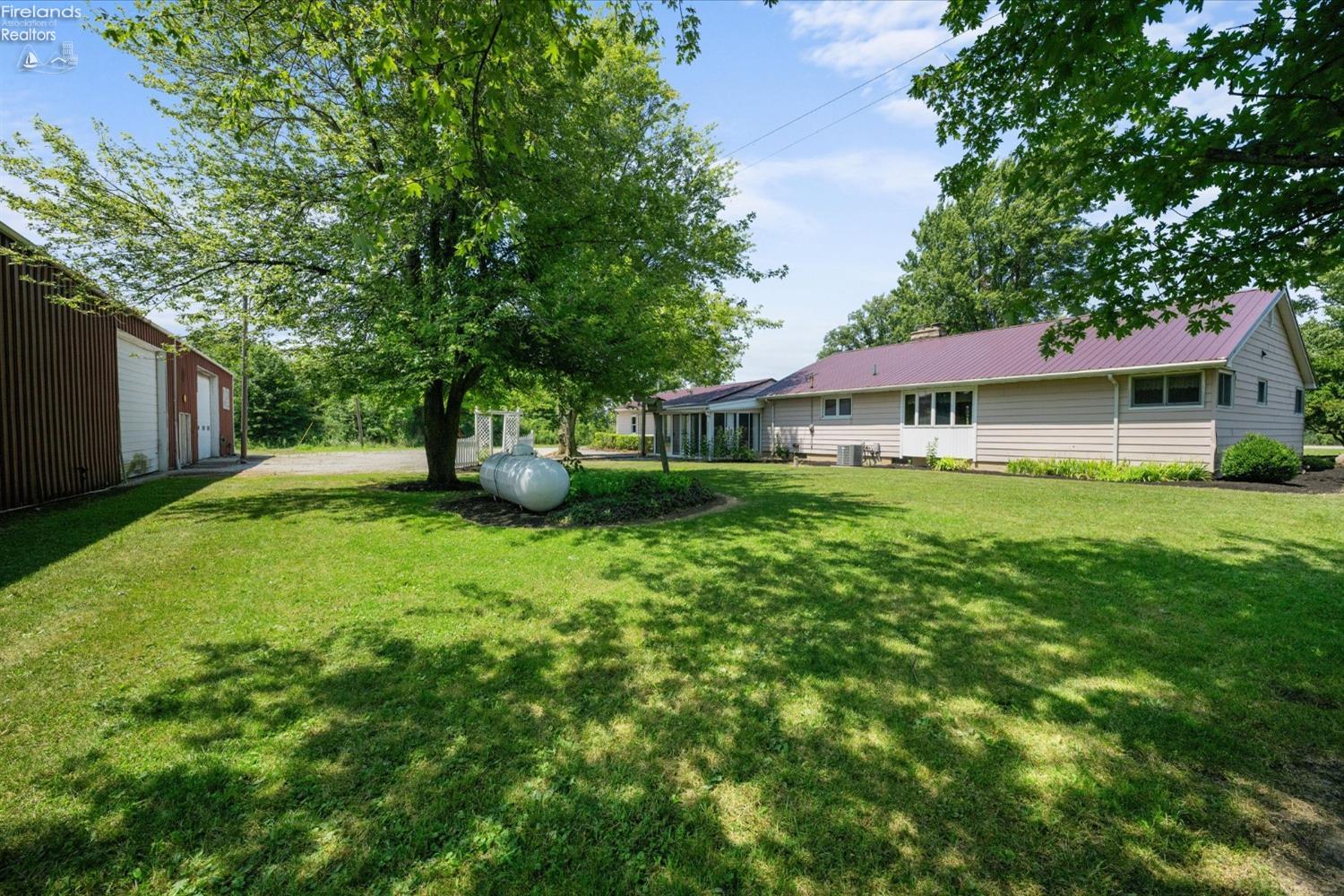 8230 W Stump Road, Oak Harbor, Ohio image 48