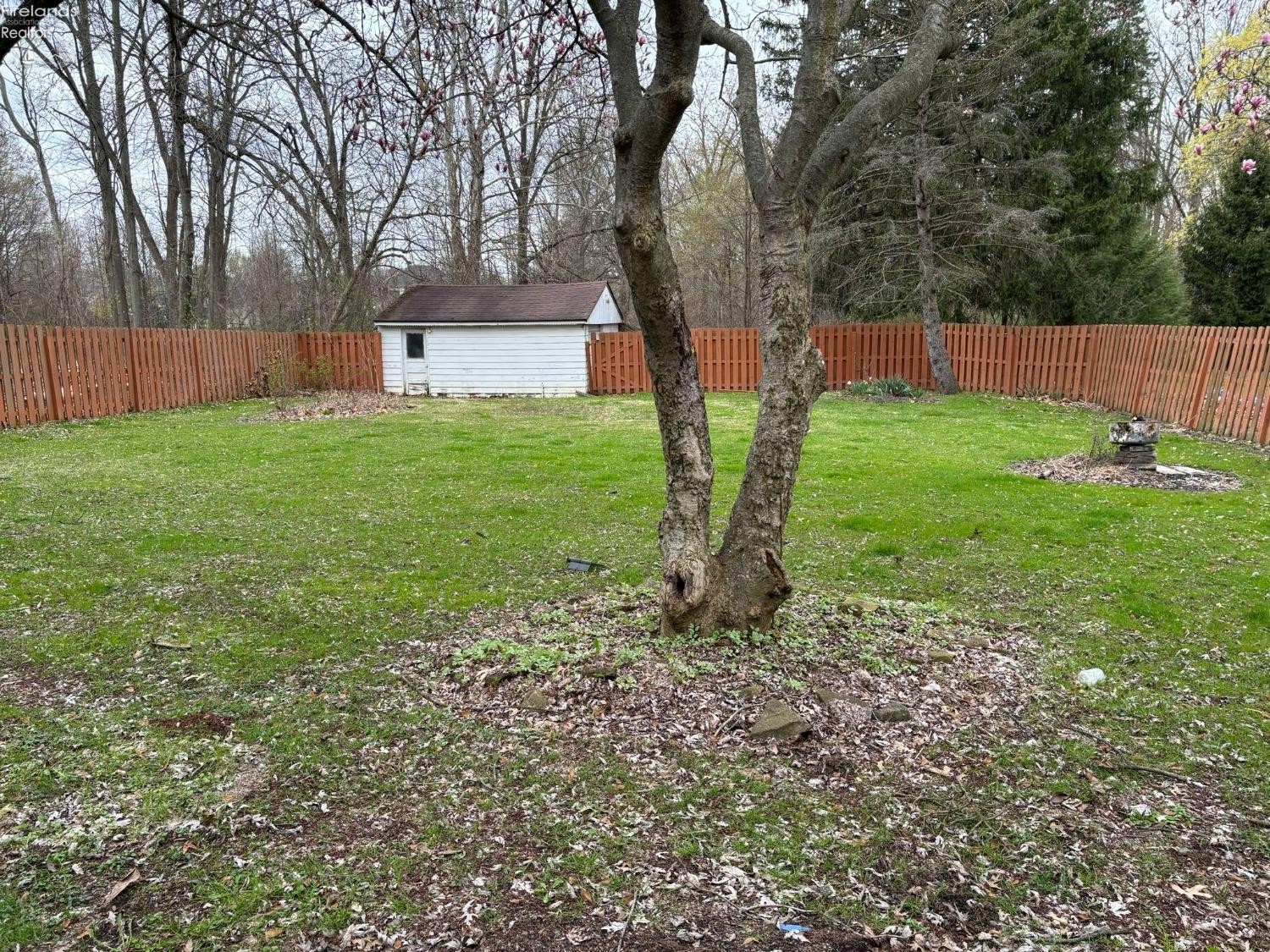 132 Forest Hill Drive, Amherst, Ohio image 38