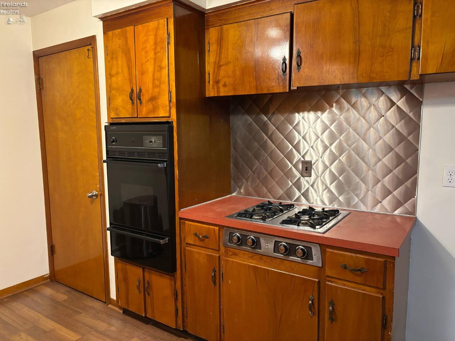 132 Forest Hill Drive, Amherst, Ohio image 7