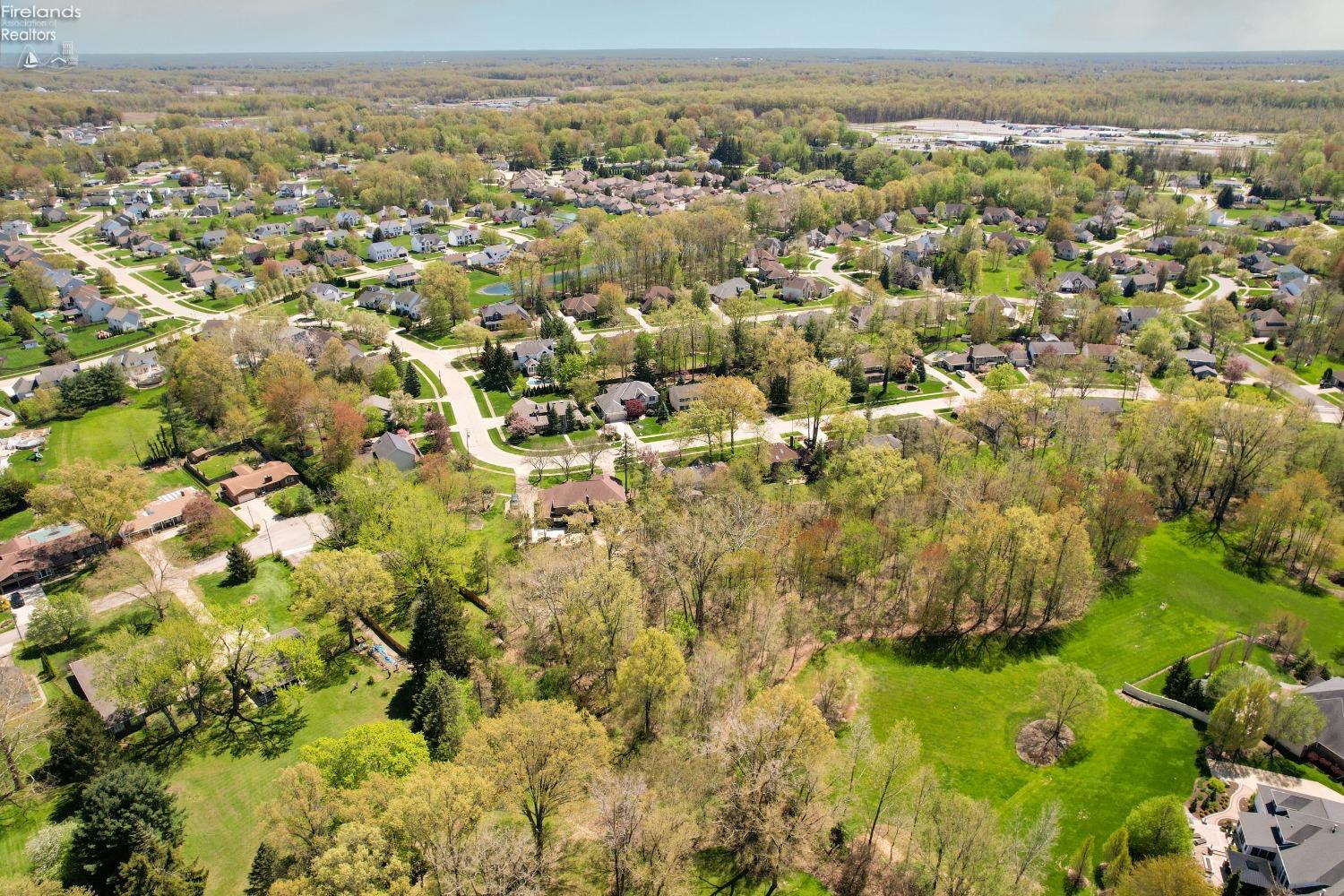 132 Forest Hill Drive, Amherst, Ohio image 47