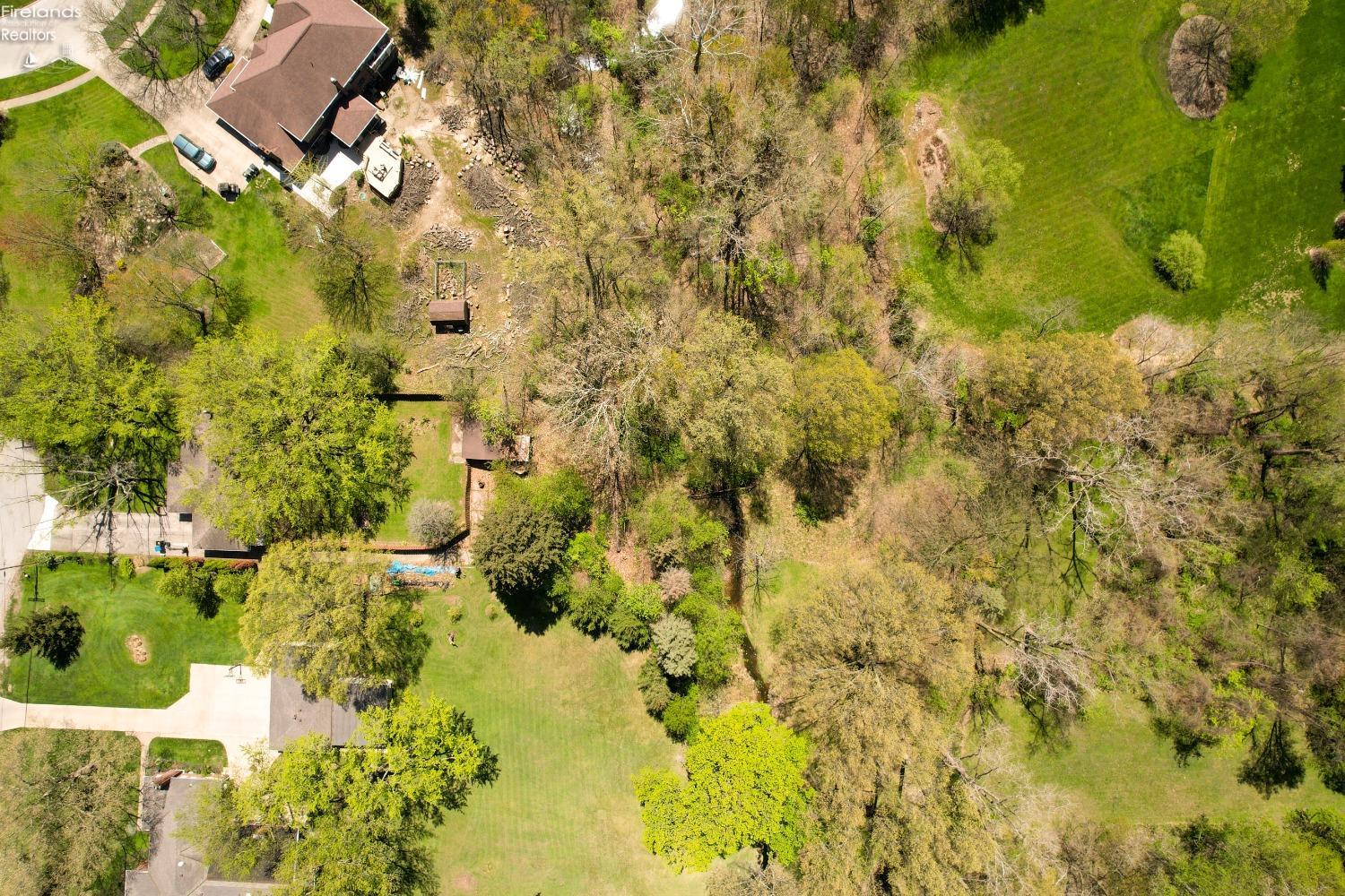 132 Forest Hill Drive, Amherst, Ohio image 42