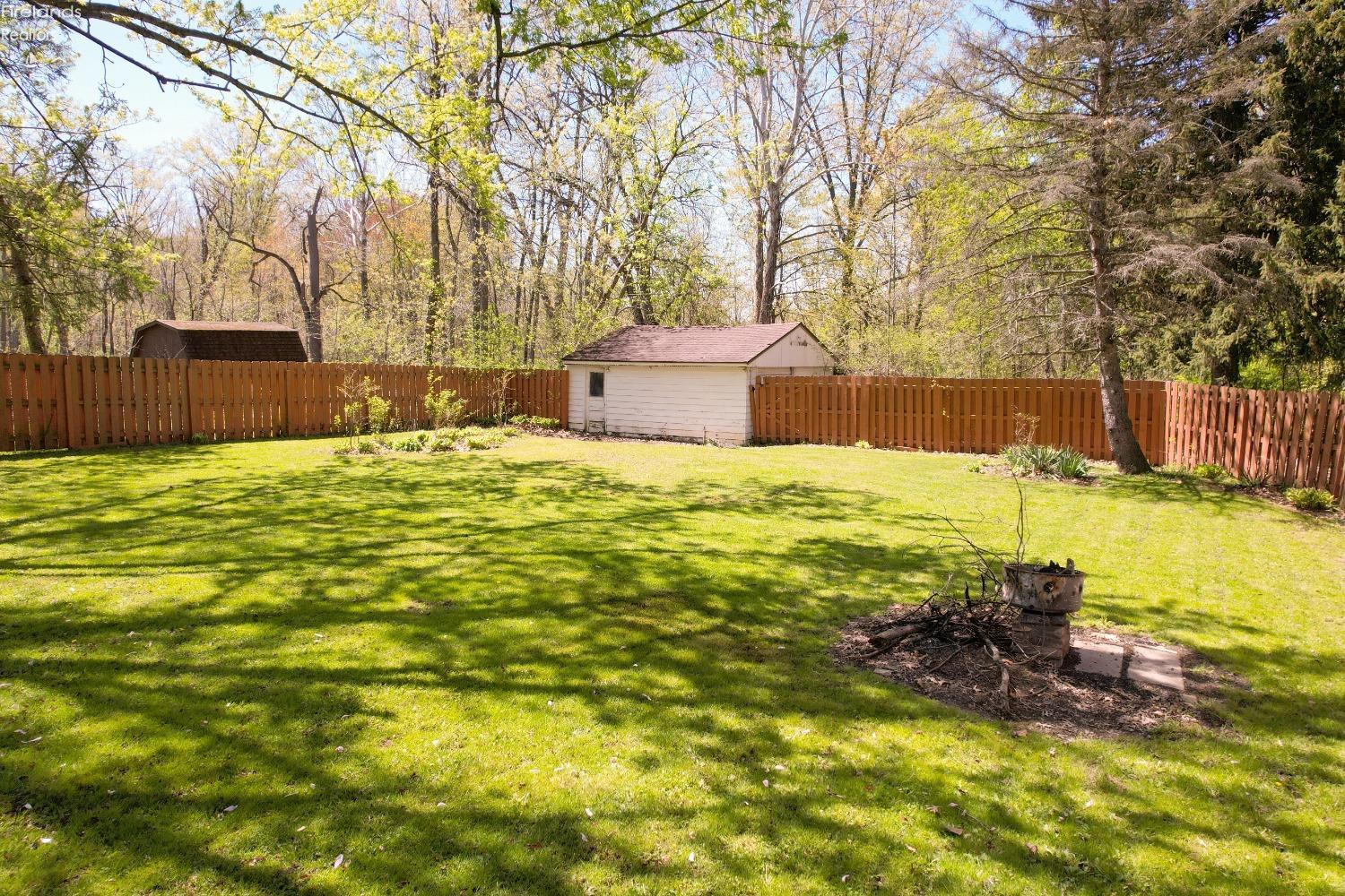 132 Forest Hill Drive, Amherst, Ohio image 32
