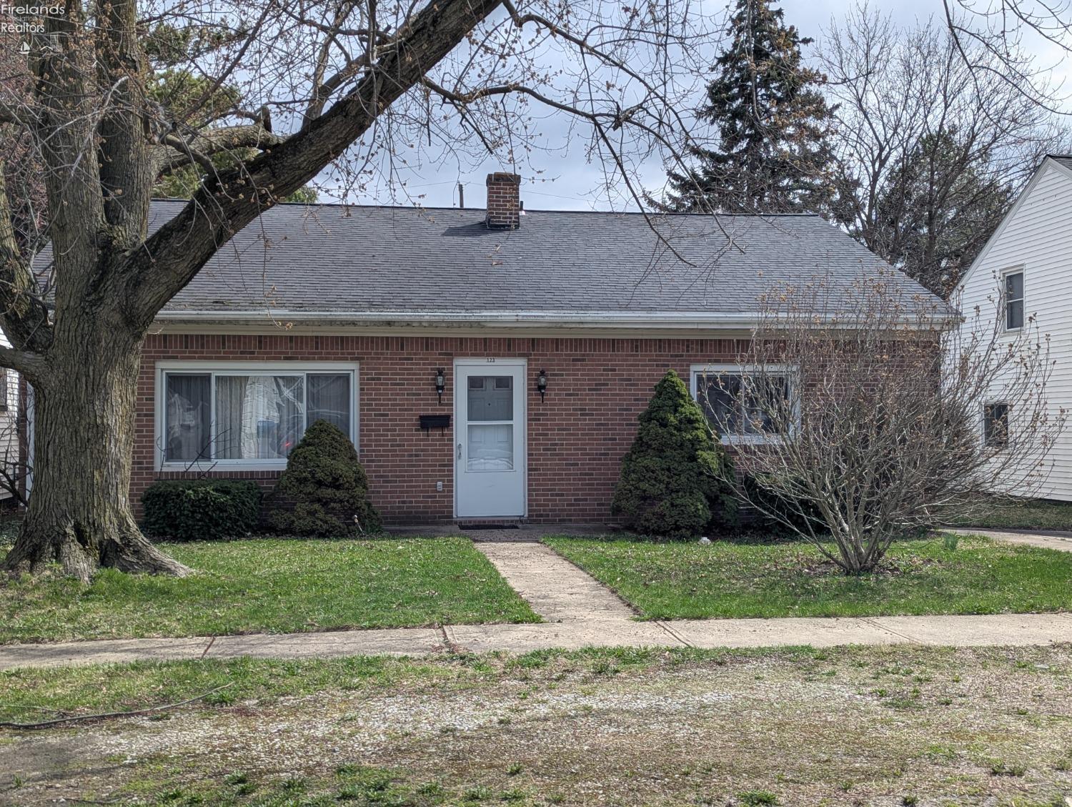 123 S Taft Avenue, Fremont, Ohio image 1