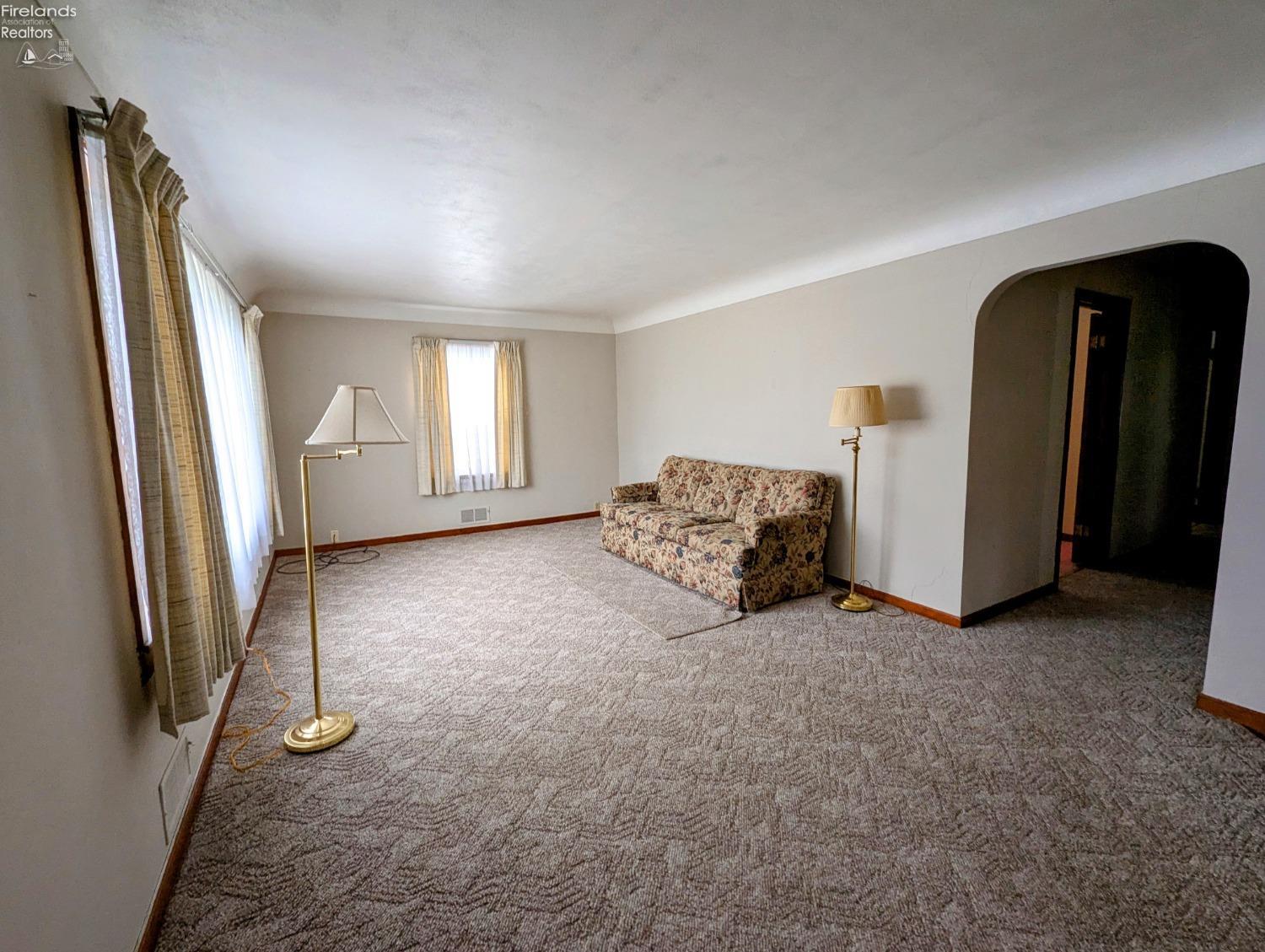 123 S Taft Avenue, Fremont, Ohio image 3