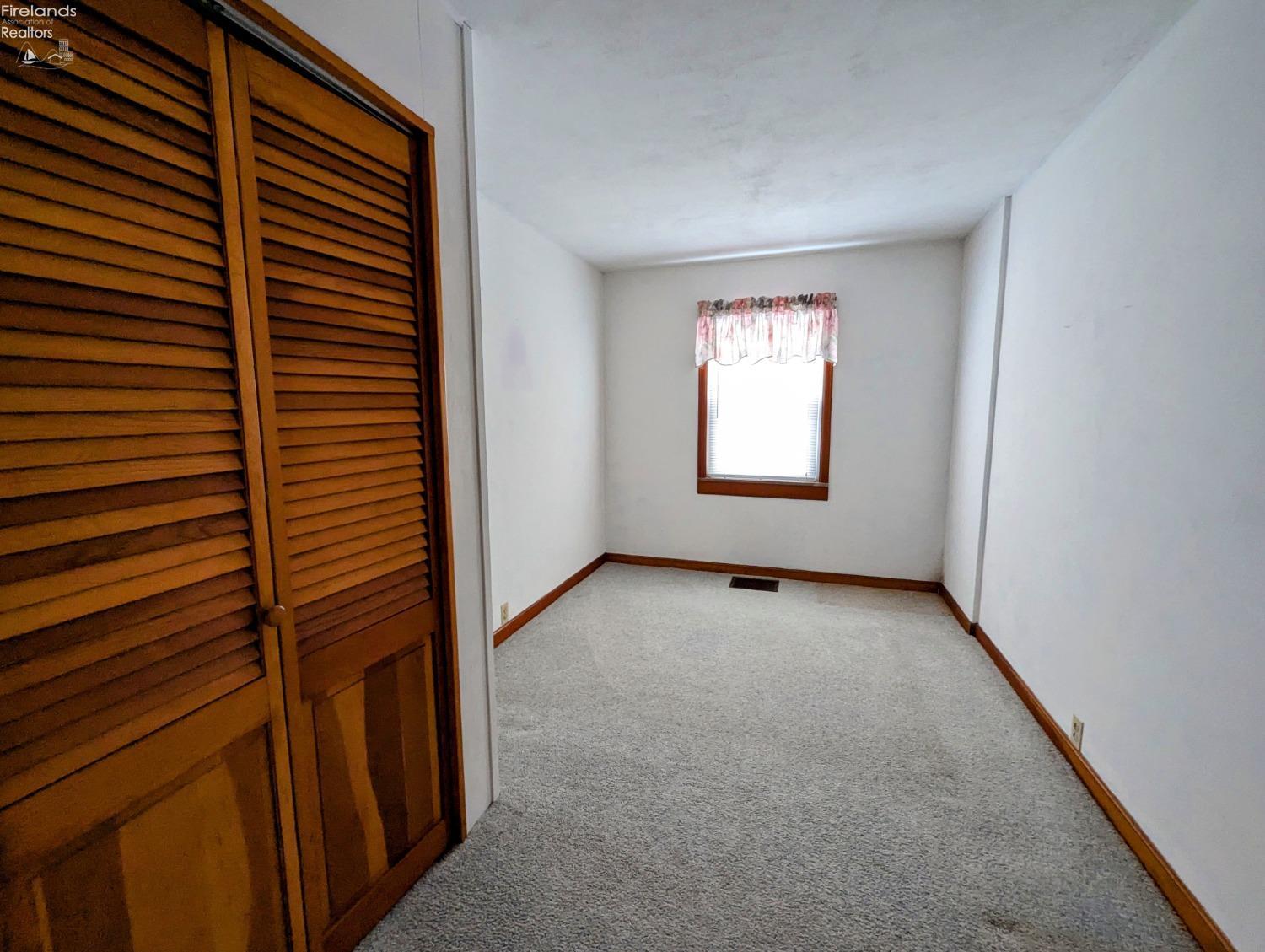 123 S Taft Avenue, Fremont, Ohio image 7