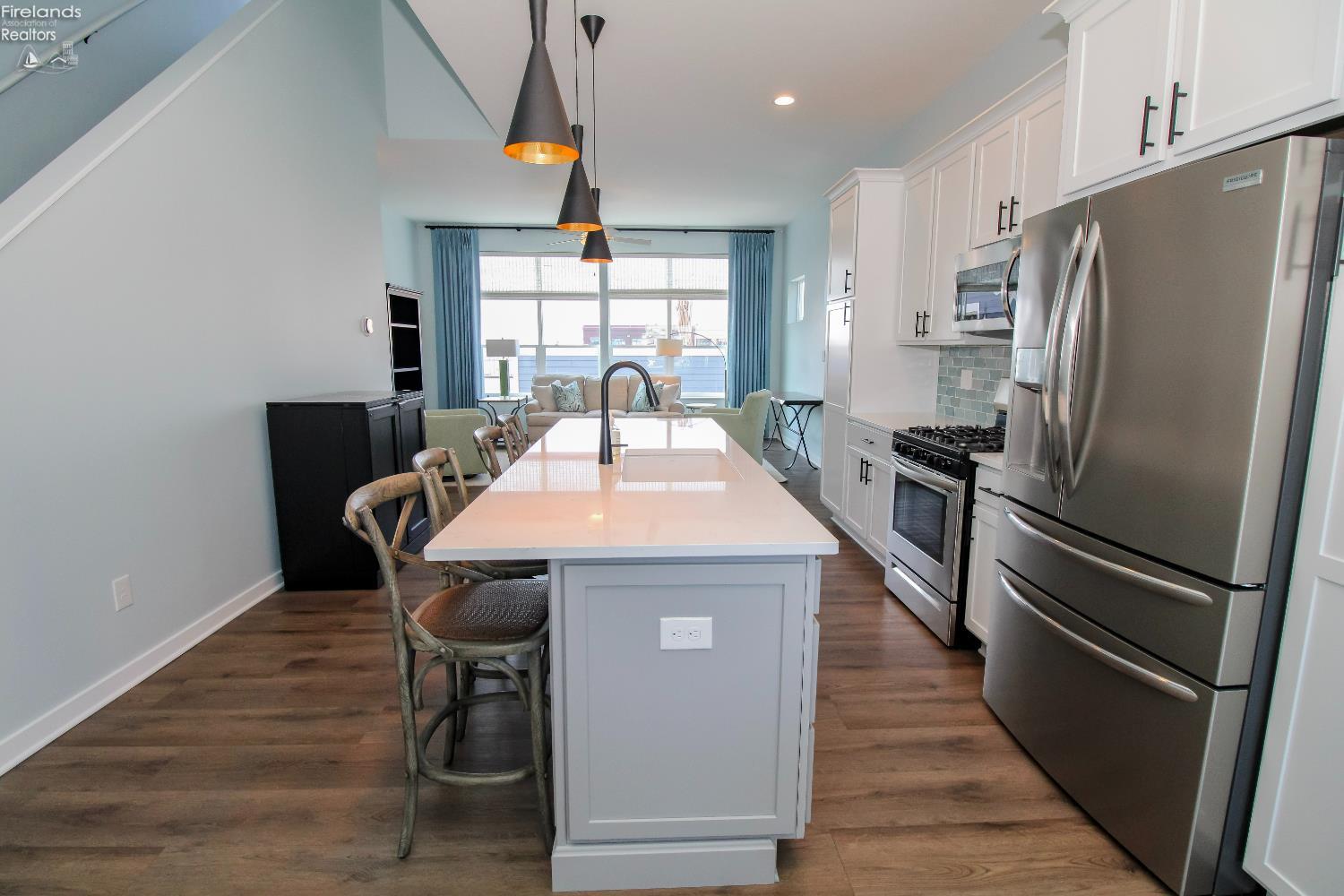 Sandusky, Ohio 44870, United States, 2 Bedrooms Bedrooms, ,3 BathroomsBathrooms,Residential,Pending,180557