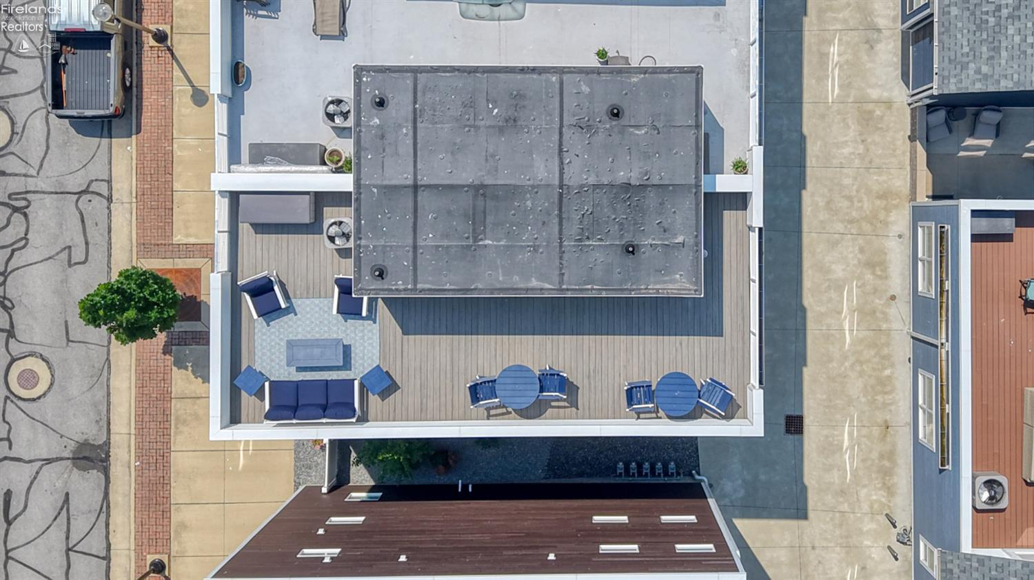 Sandusky, Ohio 44870, United States, 2 Bedrooms Bedrooms, ,3 BathroomsBathrooms,Residential,Pending,180557