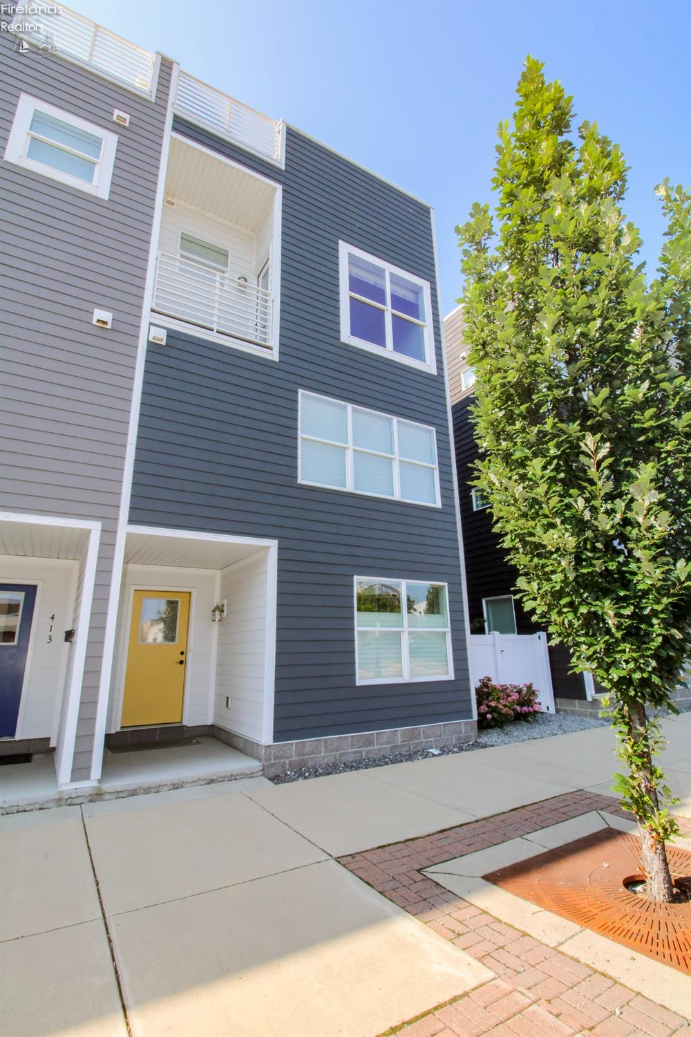 Sandusky, Ohio 44870, United States, 2 Bedrooms Bedrooms, ,3 BathroomsBathrooms,Residential,Pending,180557