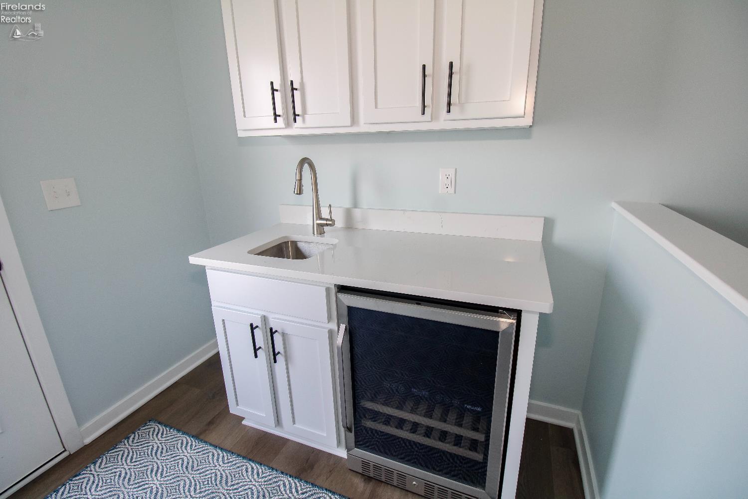 Sandusky, Ohio 44870, United States, 2 Bedrooms Bedrooms, ,3 BathroomsBathrooms,Residential,Pending,180557