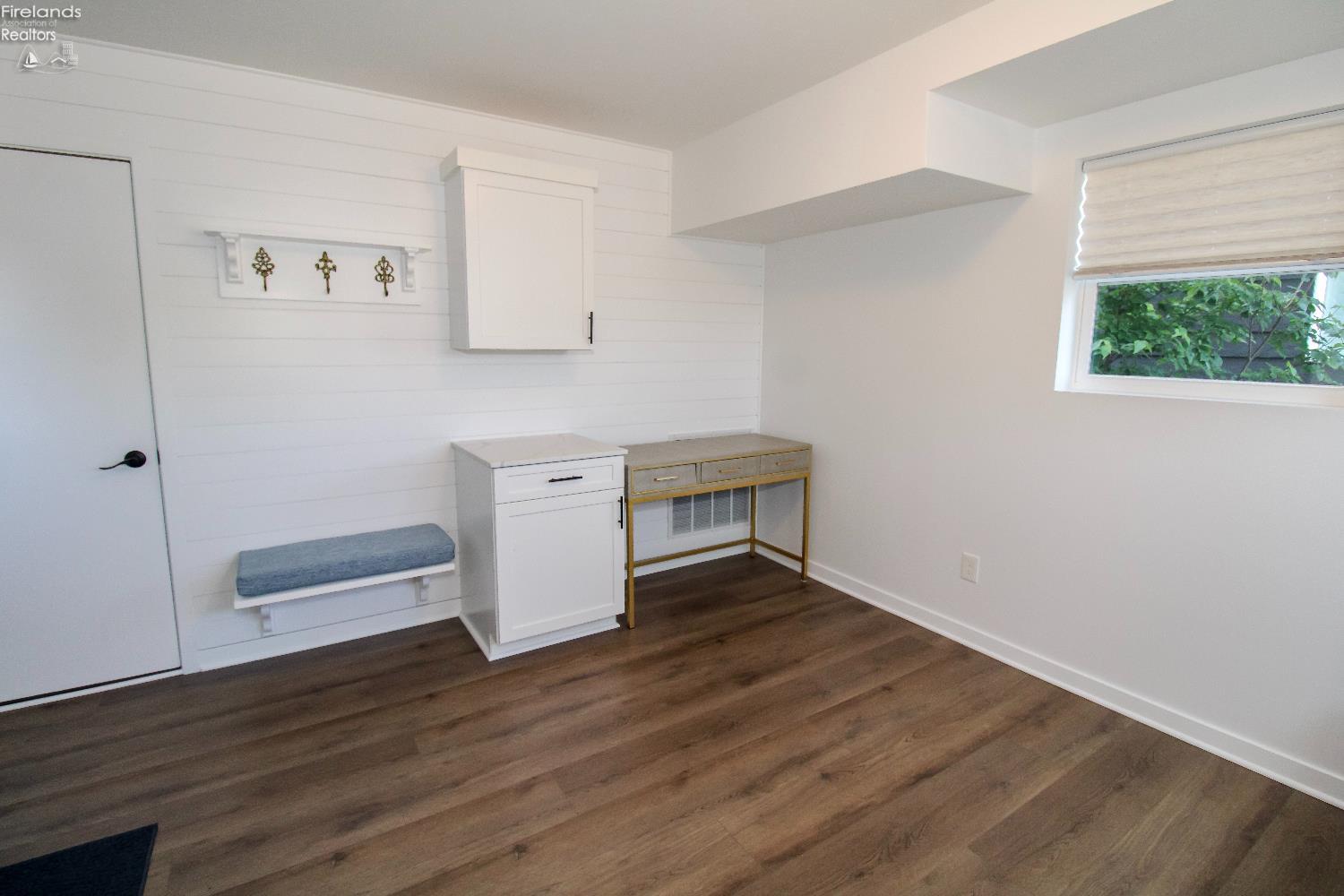 Sandusky, Ohio 44870, United States, 2 Bedrooms Bedrooms, ,3 BathroomsBathrooms,Residential,Pending,180557