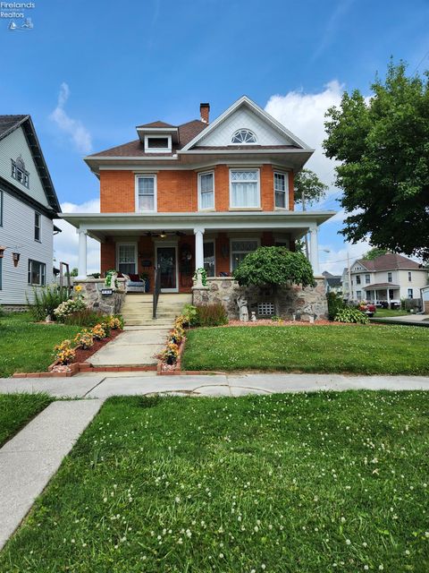 Homes For Sale - 135 Euclid Avenue<br/> Sandusky County, Bellevue, OH 44811