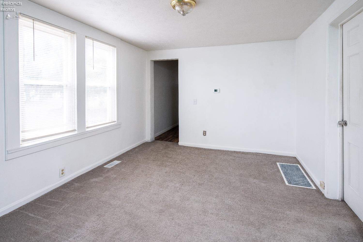 325 S Maple Street, Lindsey, Texas image 12