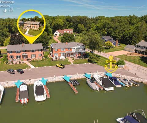 Condo For Sale - 2188 N Carriage Lane #7<br/> Port Clinton, OH 43452