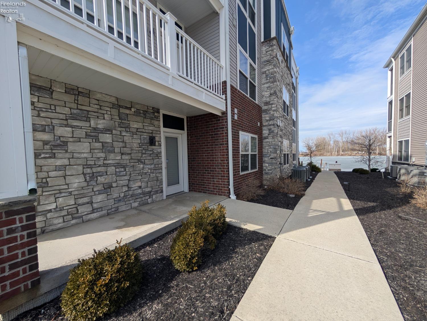2568 S Waterside Court #211, Marblehead, Ohio image 33