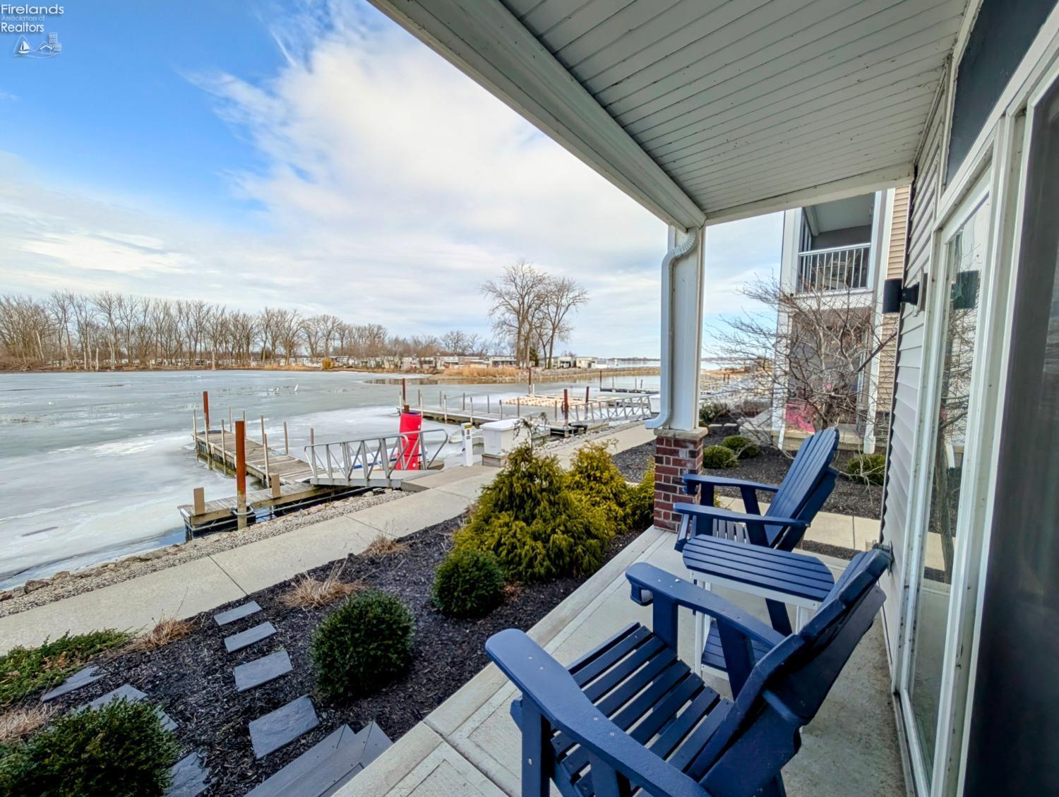 2568 S Waterside Court #211, Marblehead, Ohio image 8