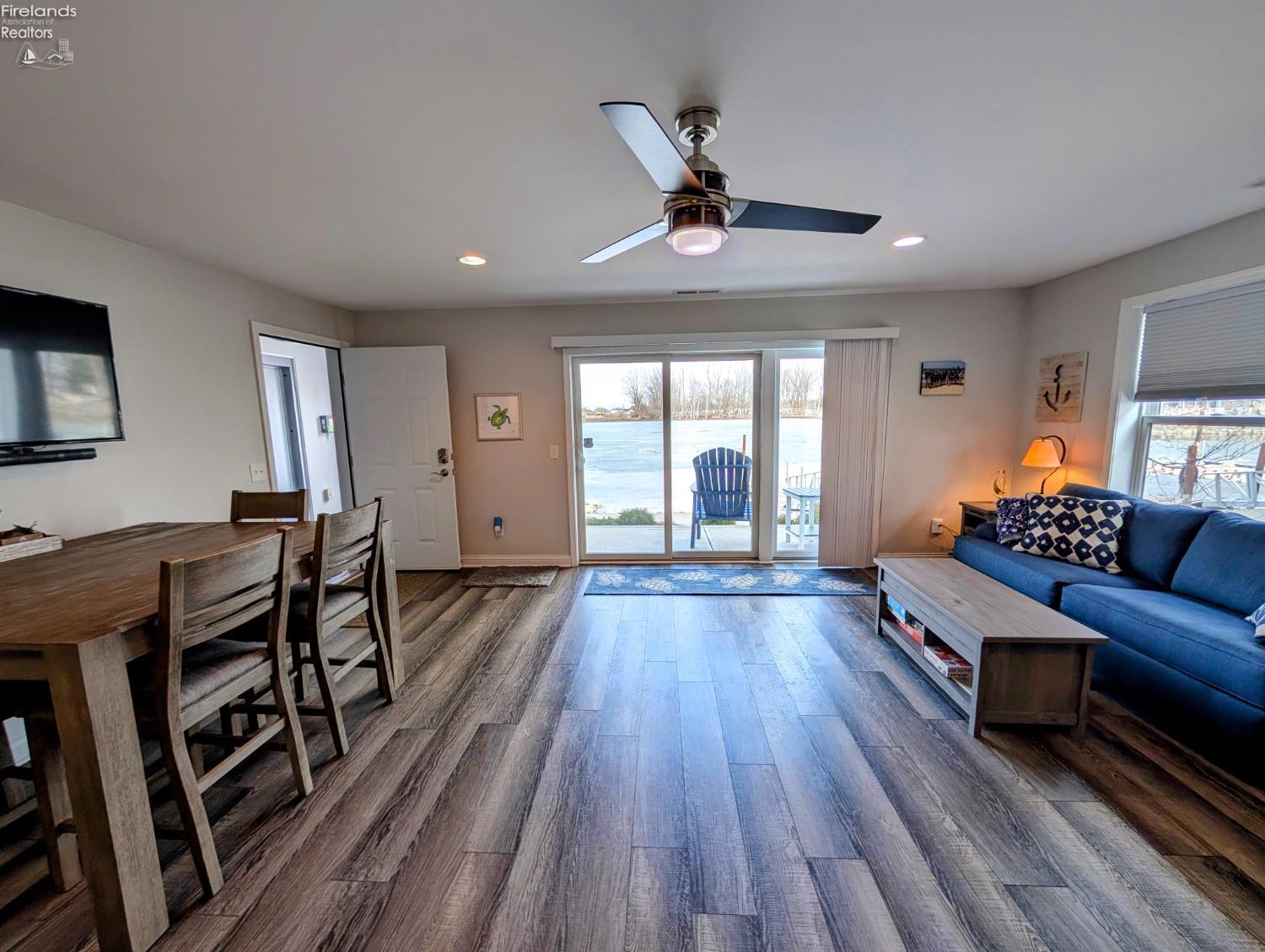 2568 S Waterside Court #211, Marblehead, Ohio image 9