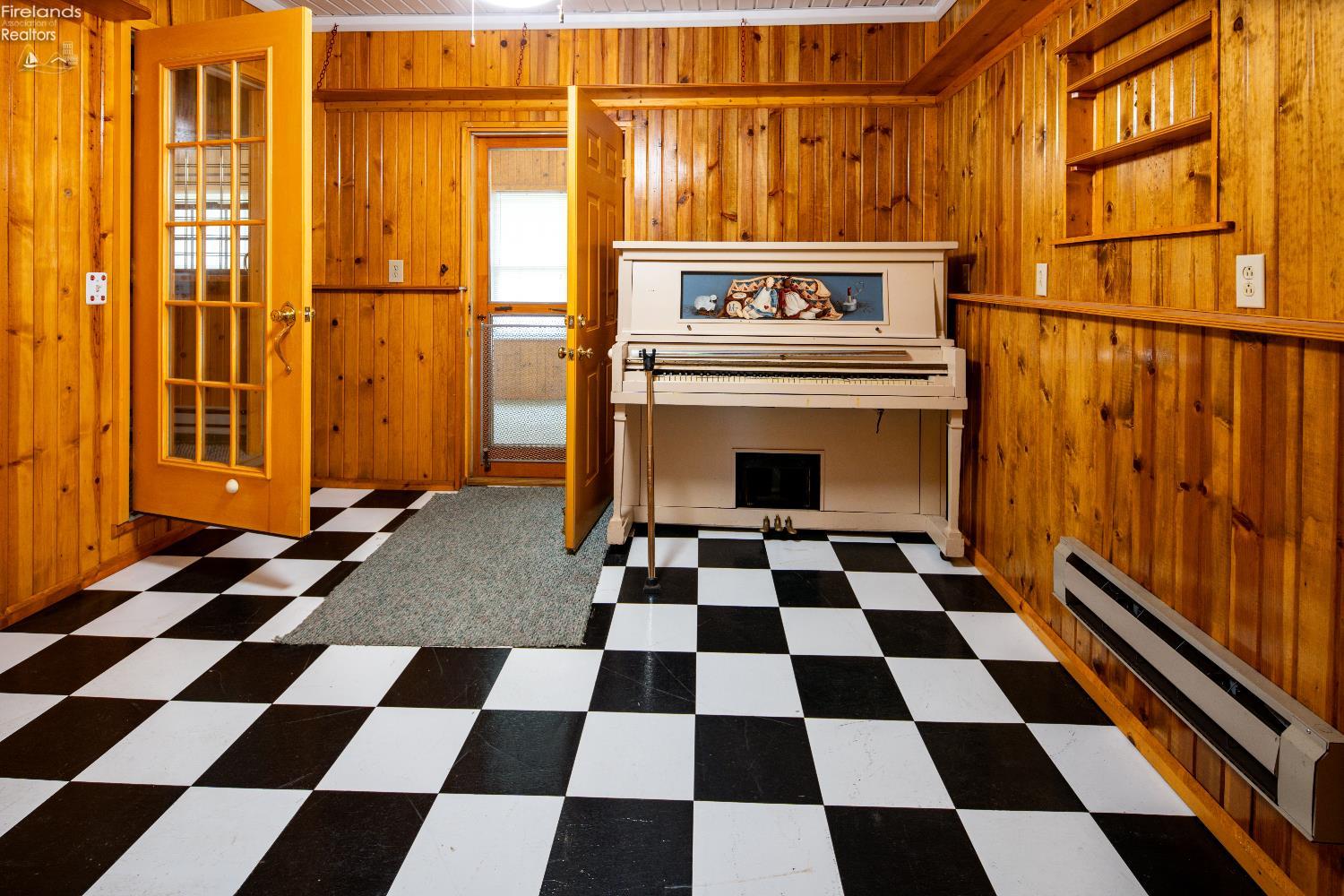 555 Race Street, Clyde, New Mexico image 3