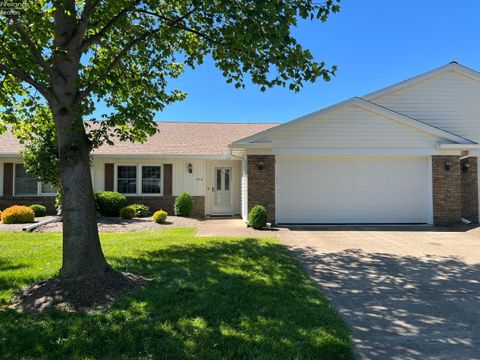 Homes For Sale - 404 Leisure Drive<br/> Huron, OH 44839