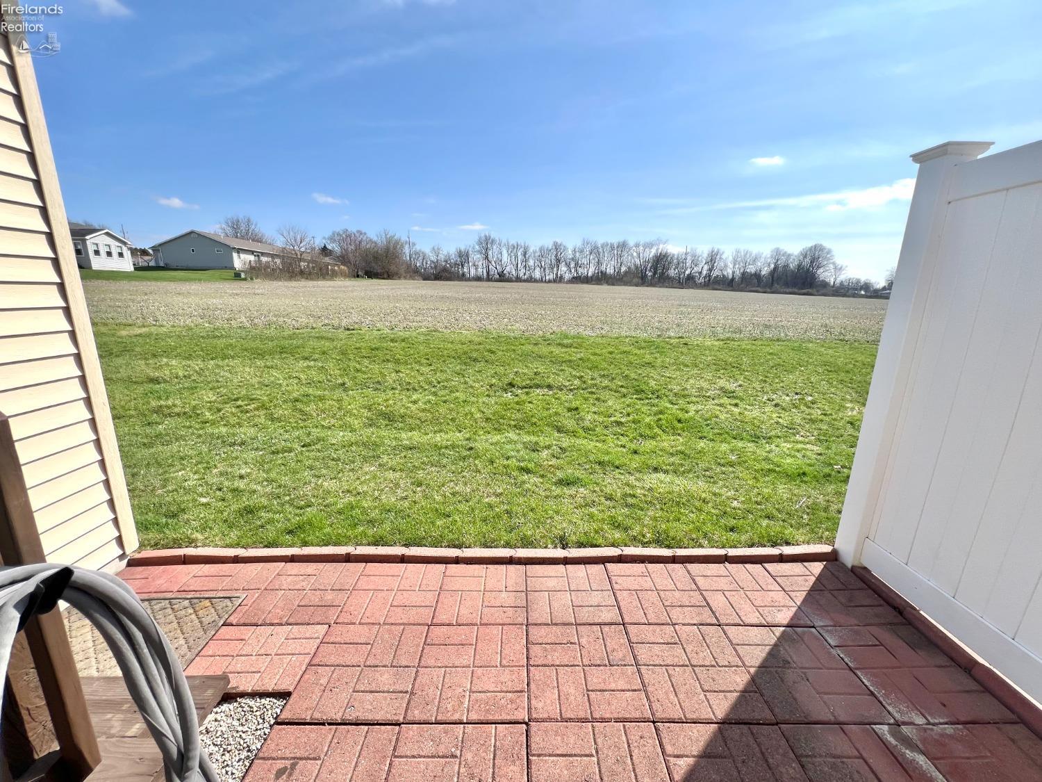 450 Autumnwood Drive, Tiffin, Ohio image 18