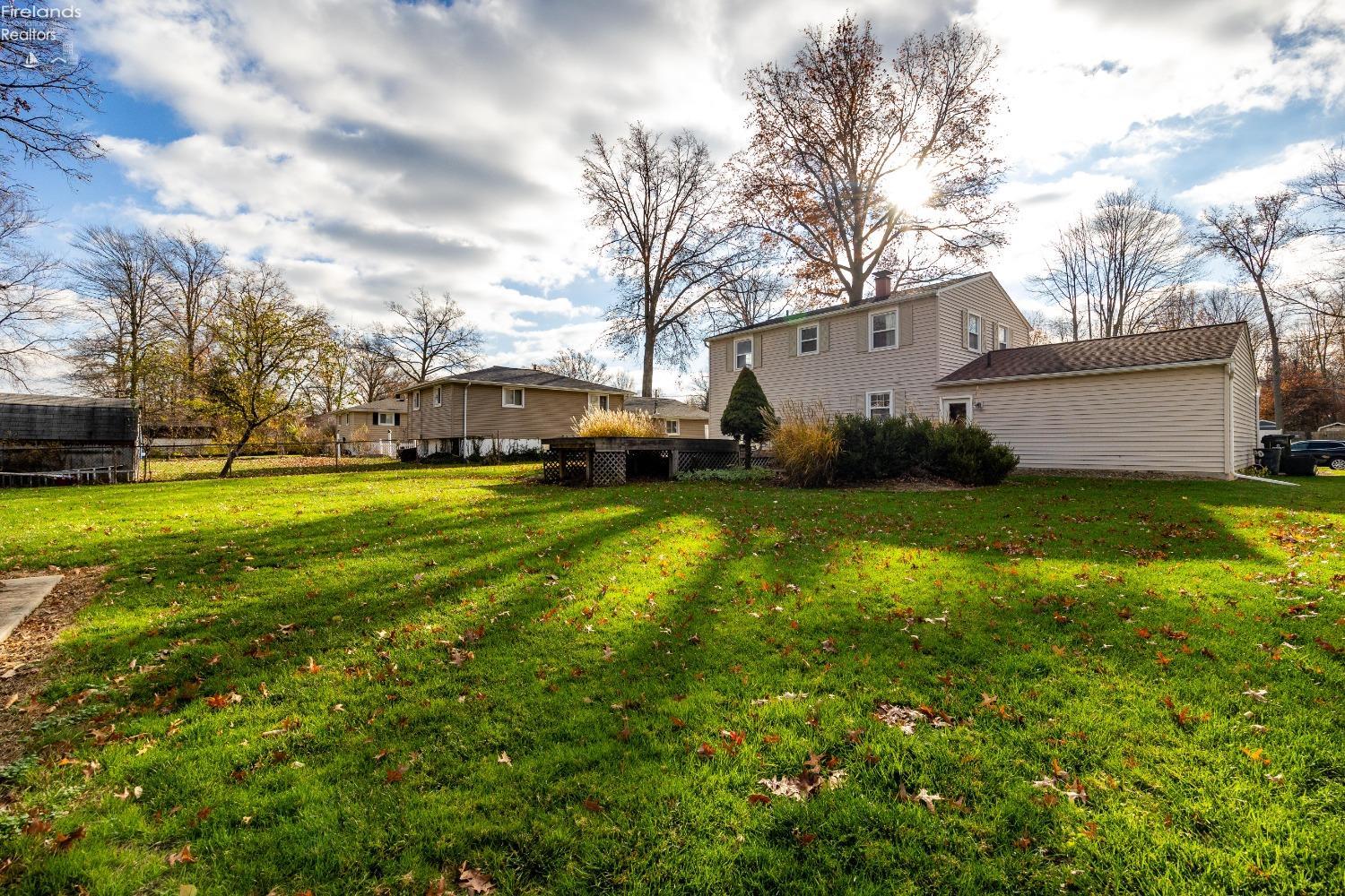 4958 Hollyview Drive, Vermilion, Ohio image 37