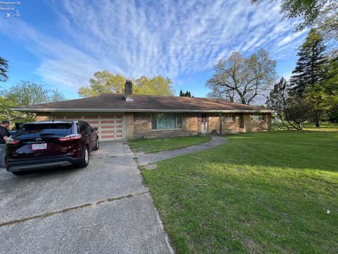 Homes For Sale - 1001 Green Hills Road<br/> Toledo, OH 43607