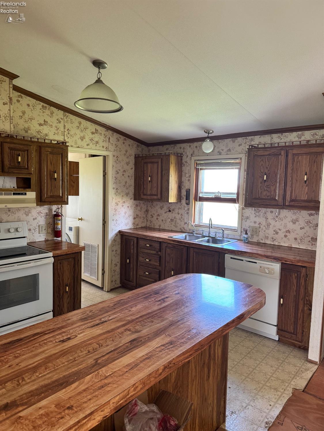 2792 N Greenwich Milan Townline Road, Norwalk, New Mexico image 3