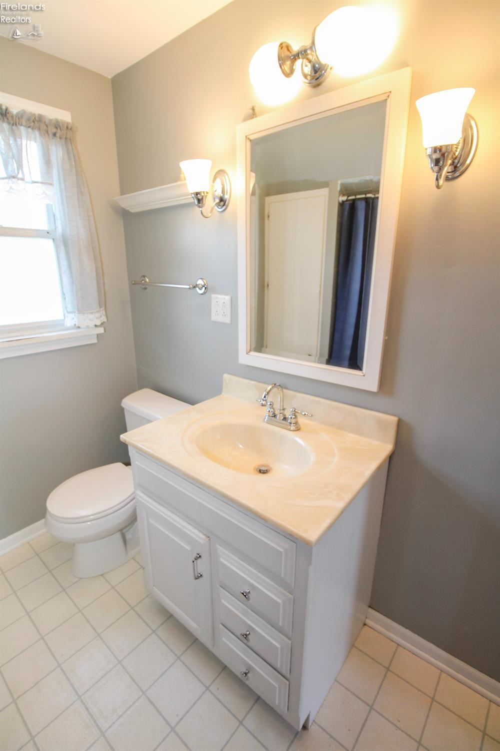 Sandusky, Ohio 44870, United States, 3 Bedrooms Bedrooms, ,2 BathroomsBathrooms,Residential,Active,165587