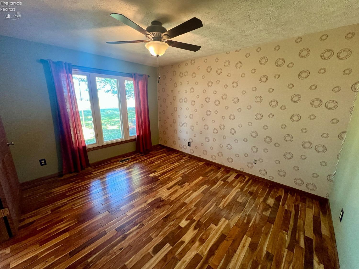 660 W County Road 6 Drive, Tiffin, Ohio image 30