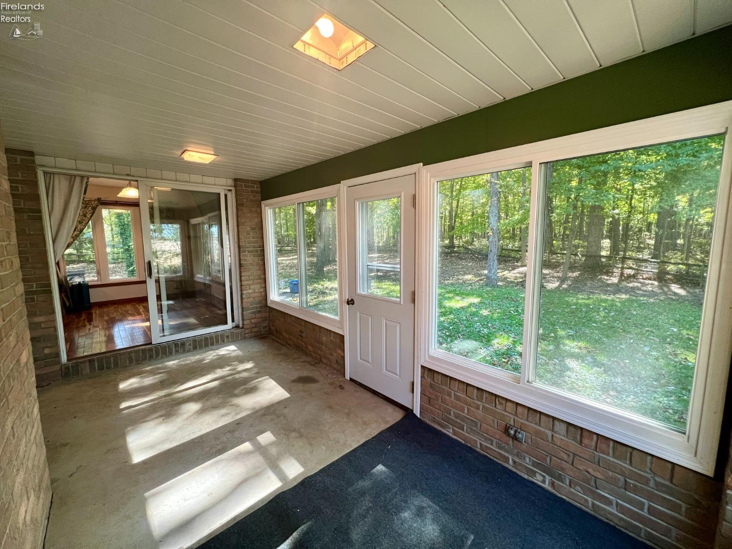 660 W County Road 6 Drive, Tiffin, Ohio image 33