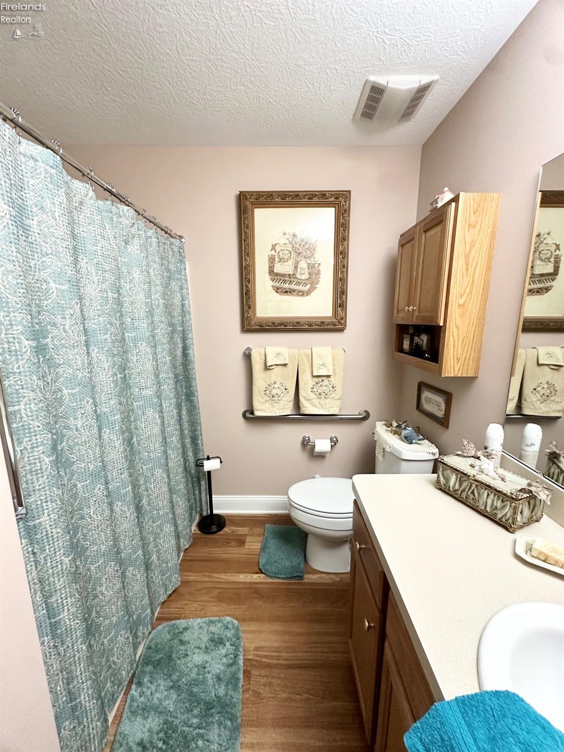 1706 W Lake Forest Frst, Huron, Ohio image 26