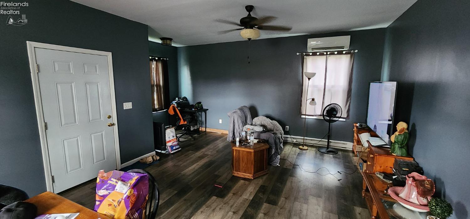 39 E Lewis Street, Tiffin, Texas image 3