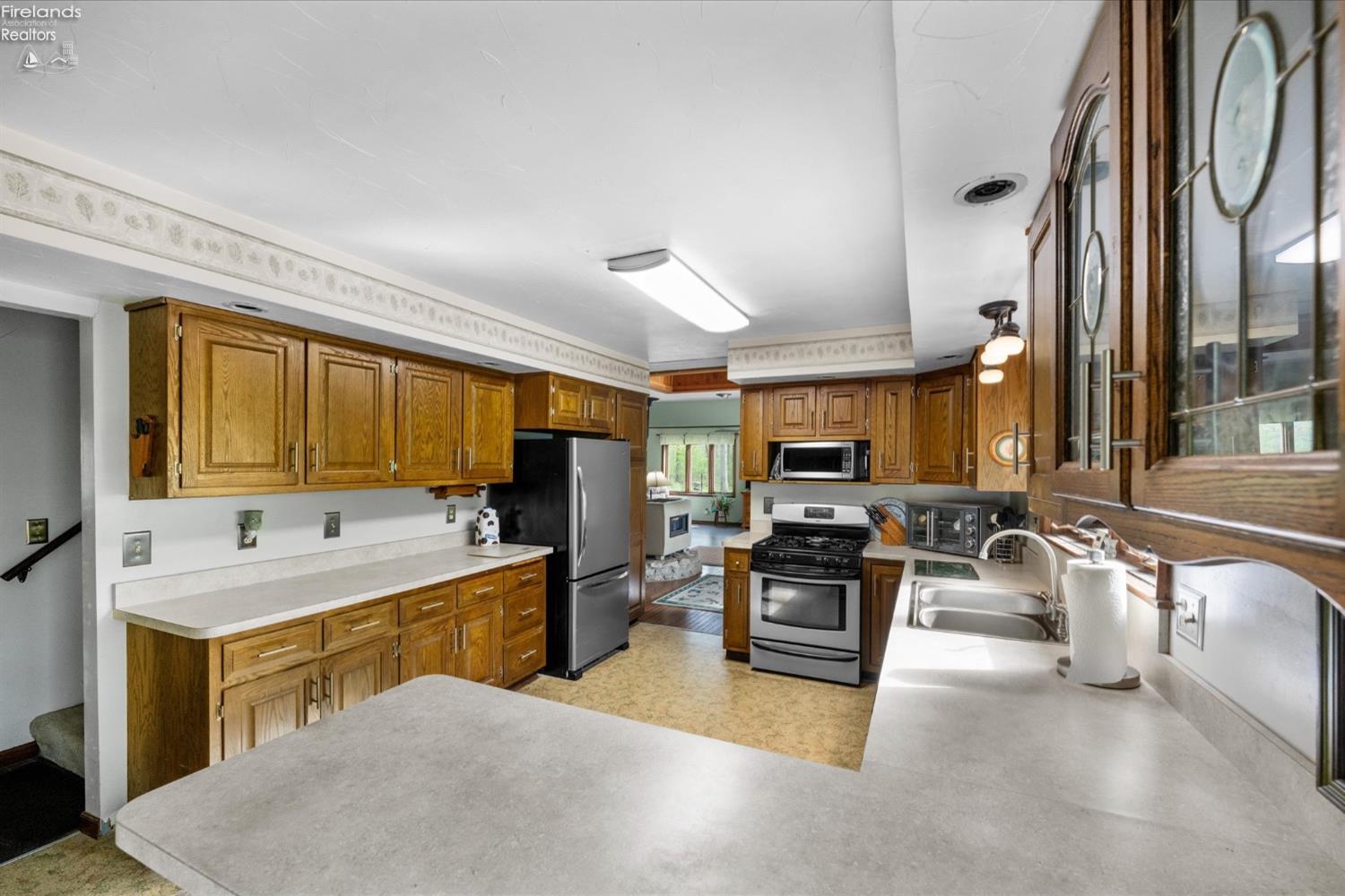 2738 W Columbus Street, Port Clinton, New Mexico image 11