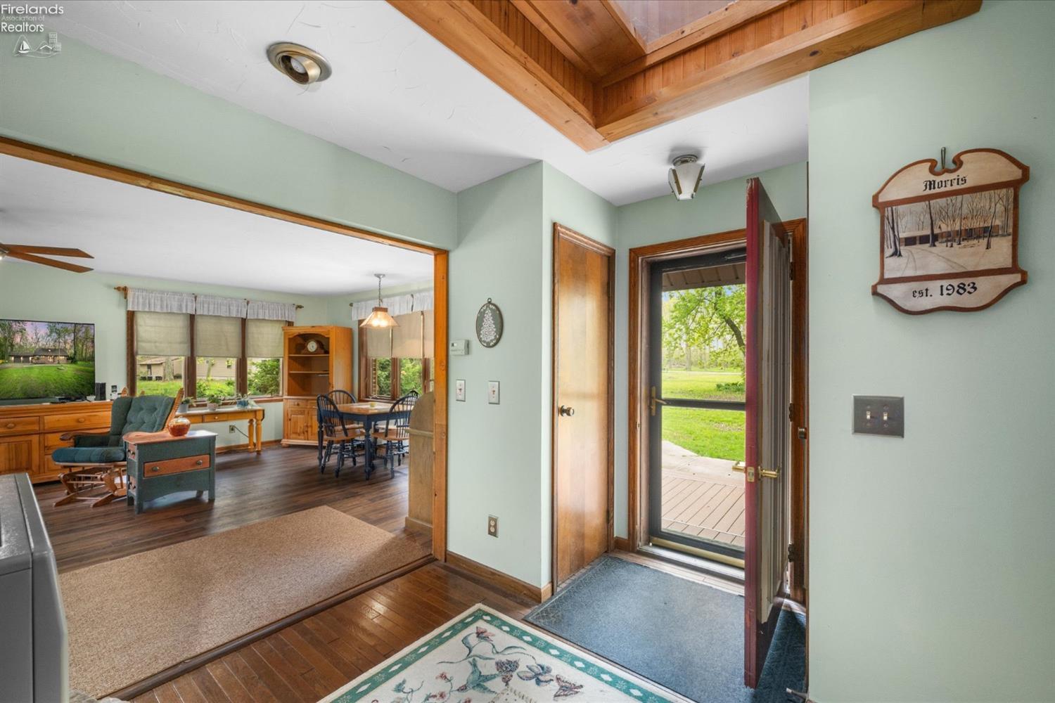 2738 W Columbus Street, Port Clinton, New Mexico image 4