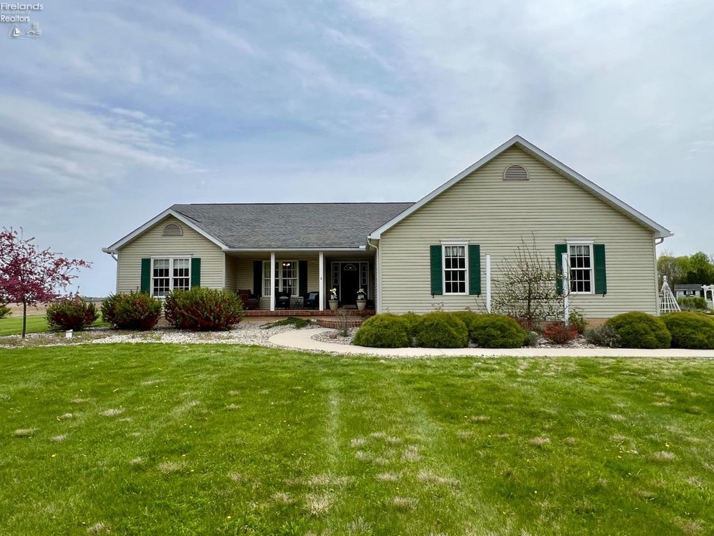 5431 S Township Rd 105, New Riegel, OH 44853, MLS 20241384 Howard Hanna