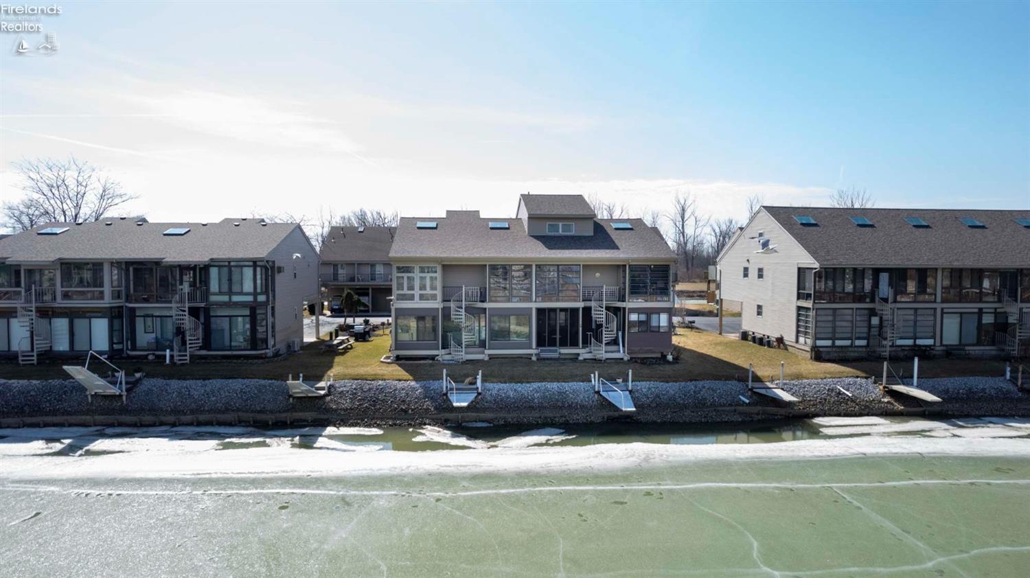 8891 W Canada Goose Court, Oak Harbor, Ohio image 1