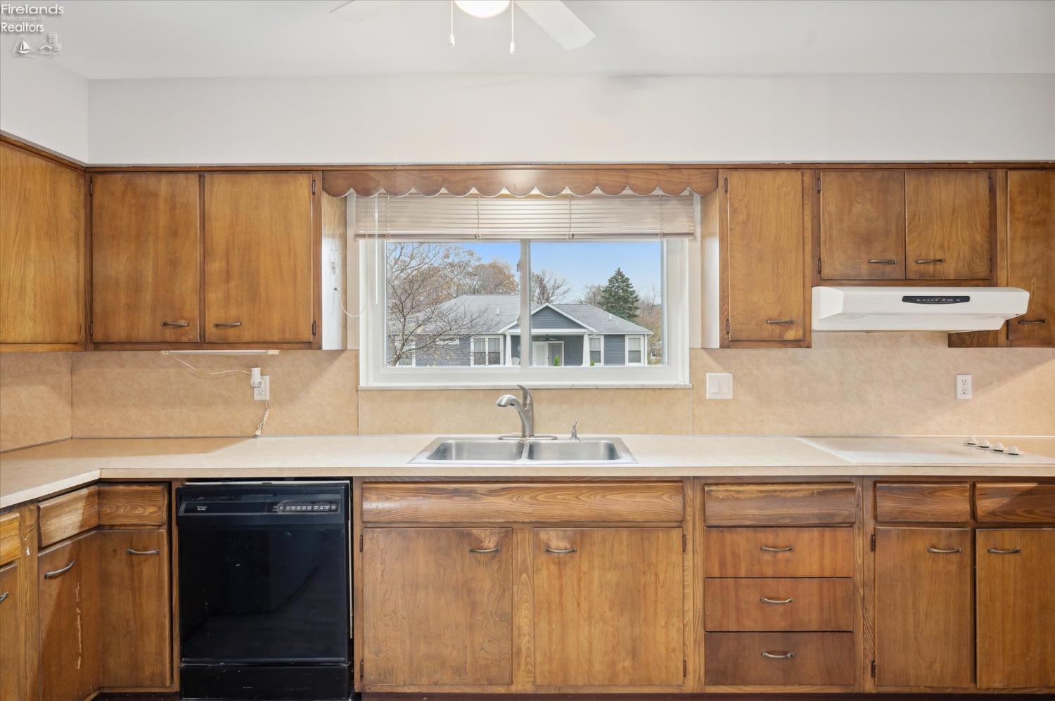 3737 N Karwood Dr, Port Clinton, Texas image 16