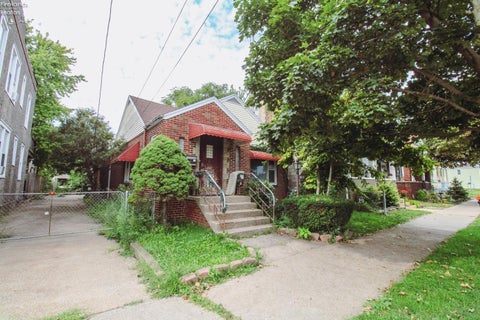 Homes For Sale - 1011 Jefferson Street<br/> Sandusky, OH 44870